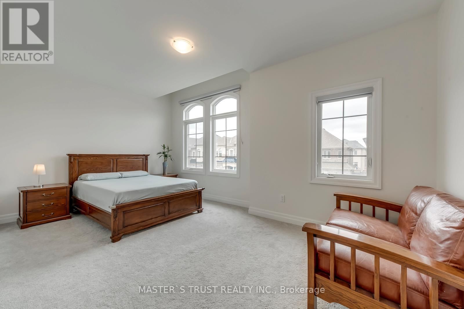 62 MERLIN STREET Image 42