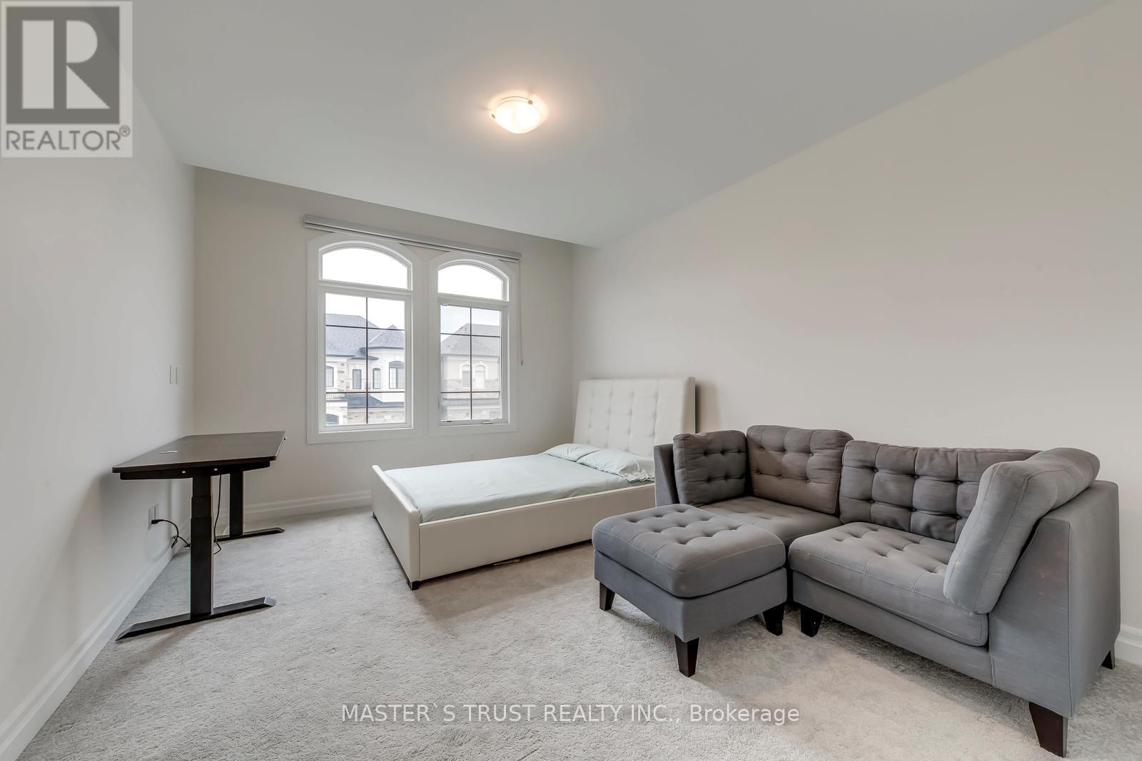 62 MERLIN STREET Image 43