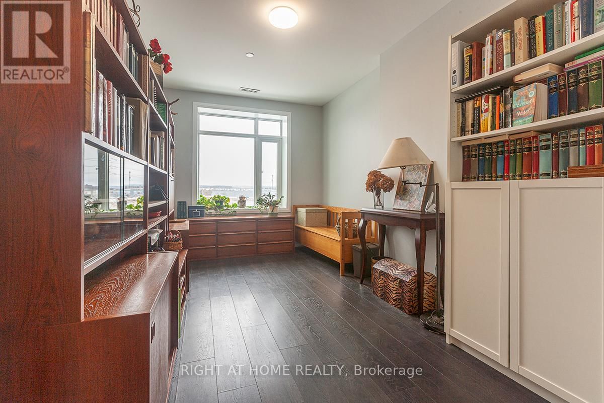 321 - 830 MEGSON TERRACE Image 27