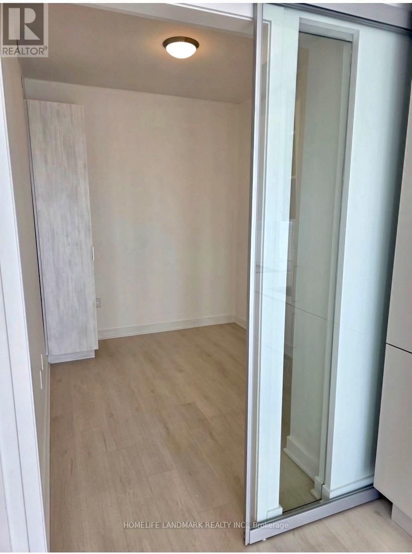 5607 - 3900 CONFEDERATION PARKWAY Image 14