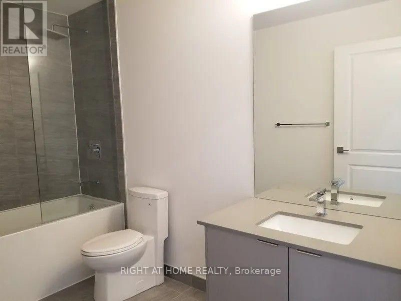 307 - 297 OAK WALK DRIVE Image 12