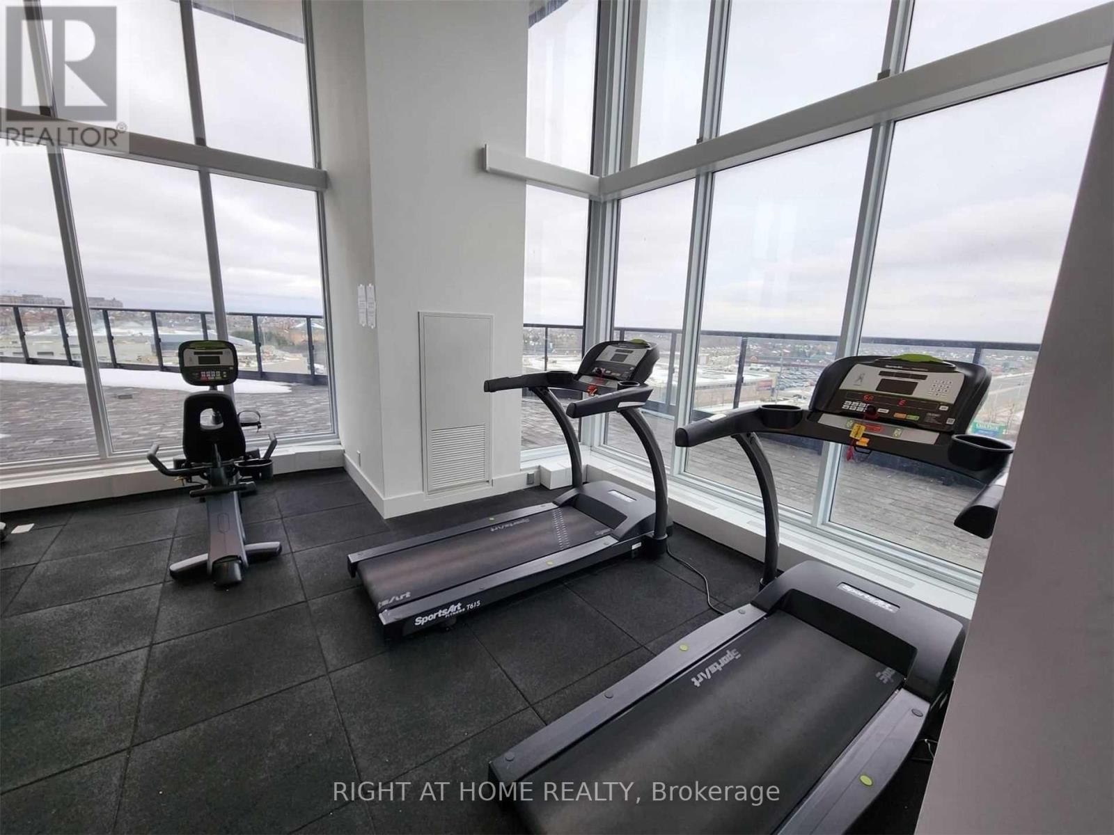 307 - 297 OAK WALK DRIVE Image 19