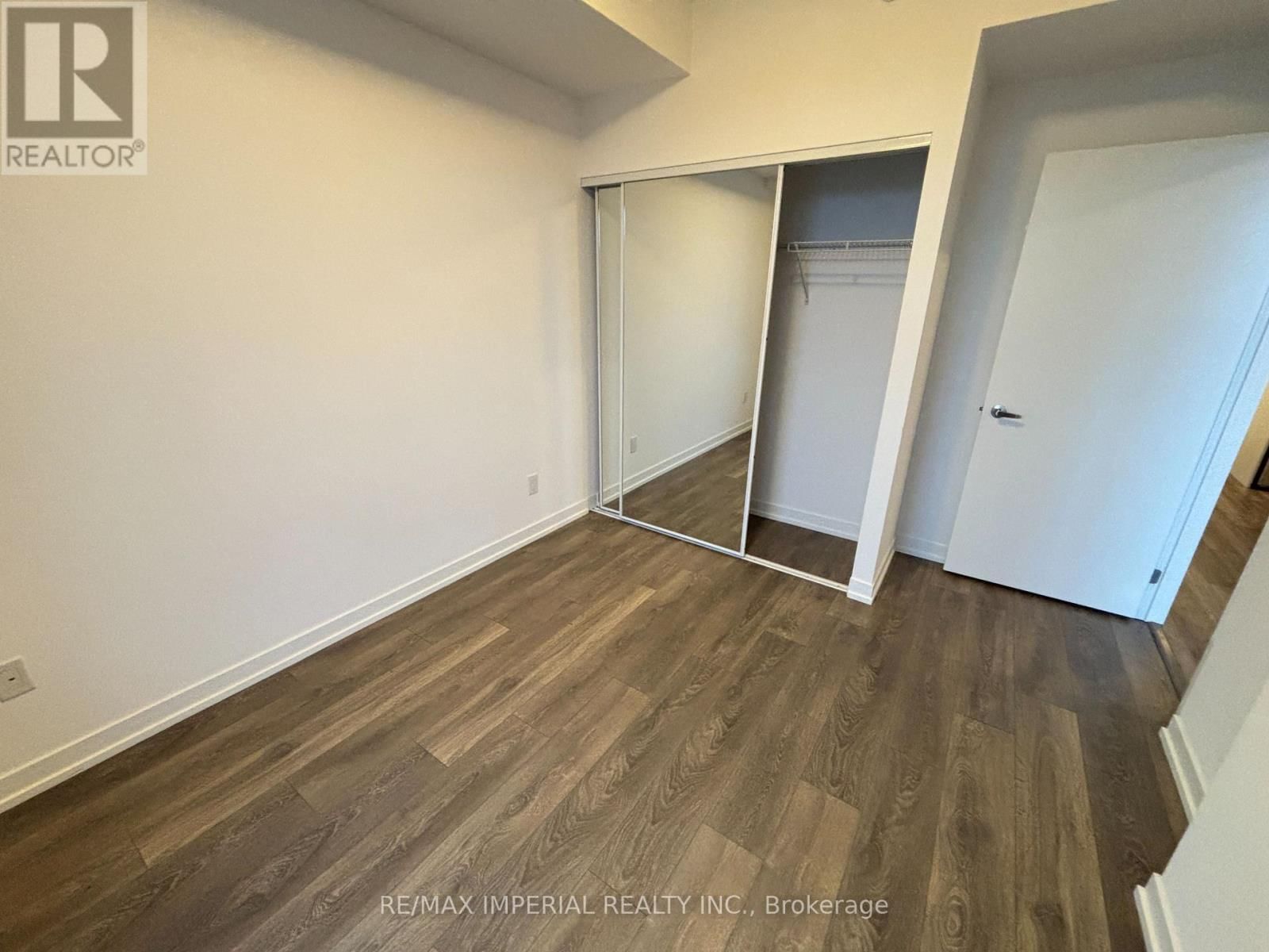 1607 - 2520 EGLINTON AVENUE WEST Image 14