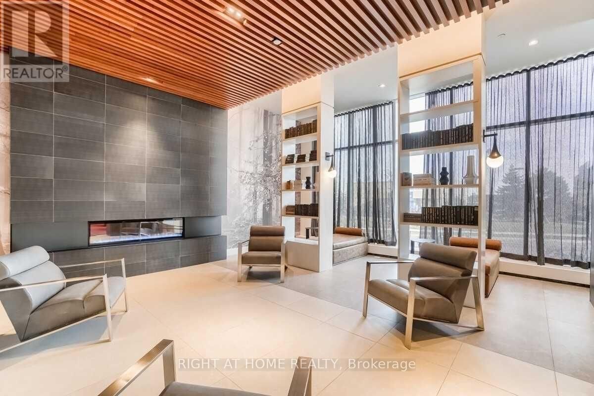 307 - 297 OAK WALK DRIVE Image 38