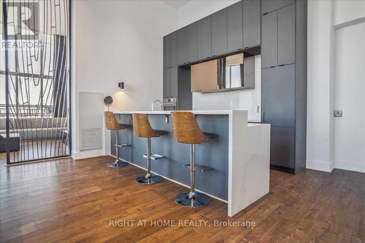 307 - 297 OAK WALK DRIVE Image 41