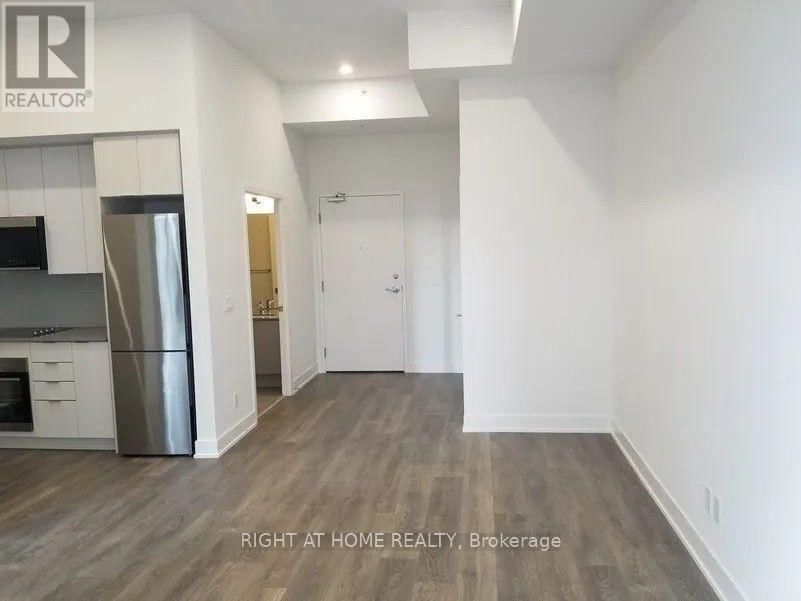 307 - 297 OAK WALK DRIVE Image 8