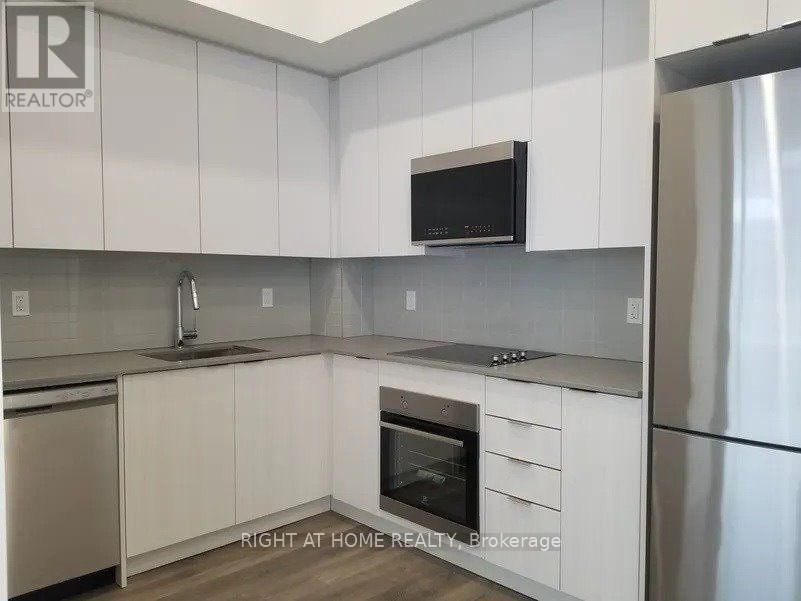 307 - 297 OAK WALK DRIVE Image 9