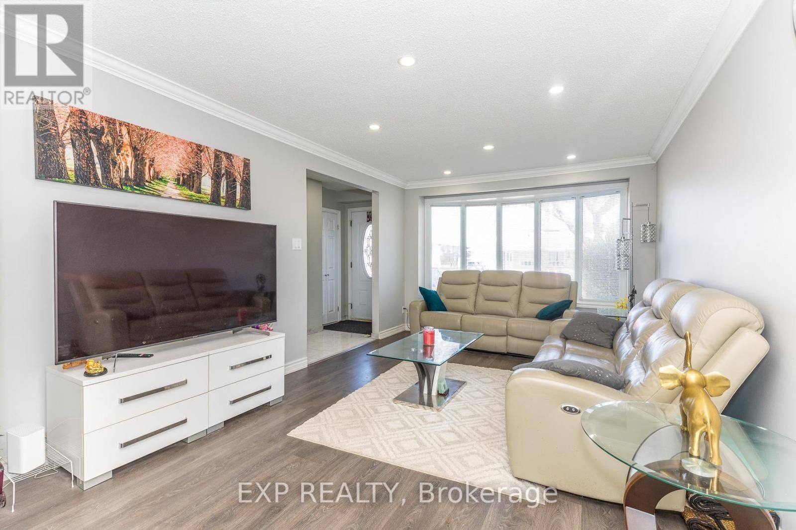 3270 KLAIMAN DRIVE Image 13