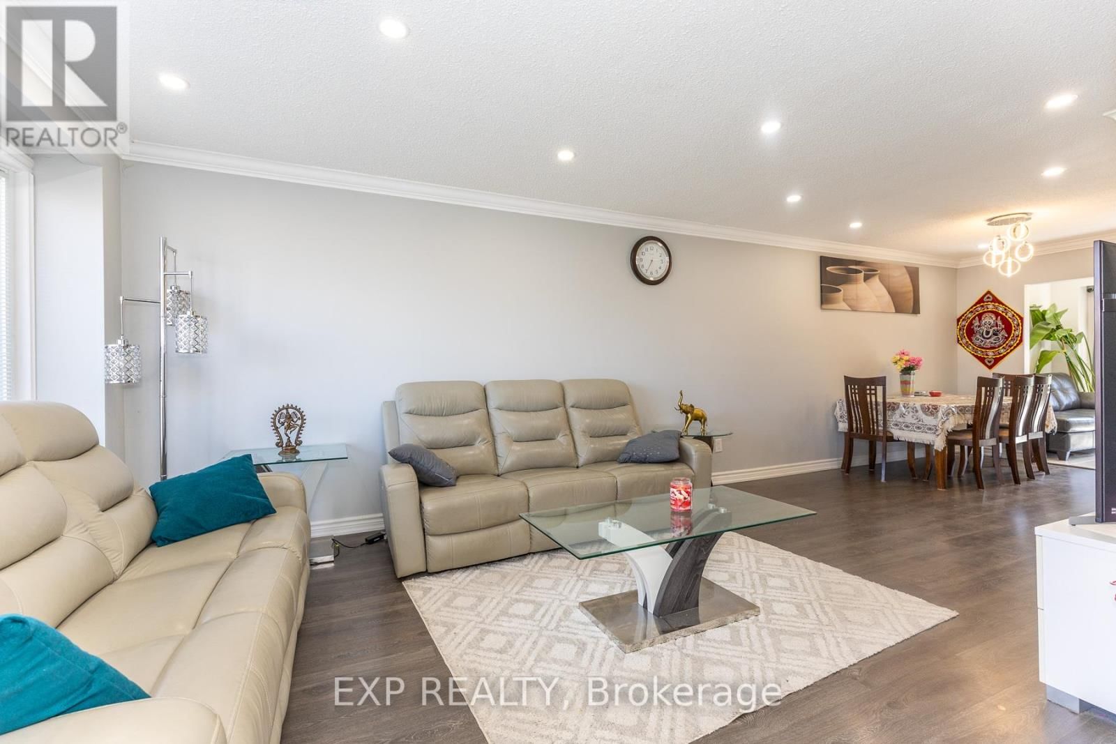 3270 KLAIMAN DRIVE Image 24