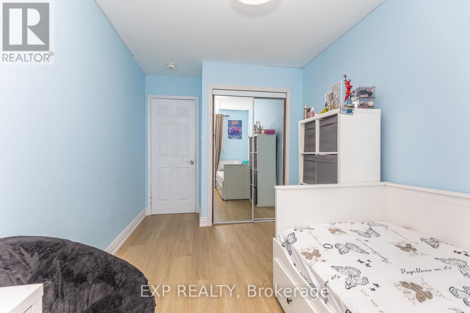 3270 KLAIMAN DRIVE Image 38