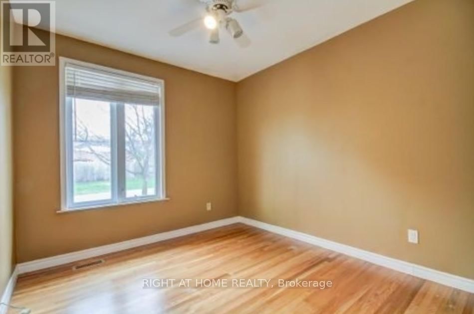 Upper - 46 MILLER ROAD Image 10