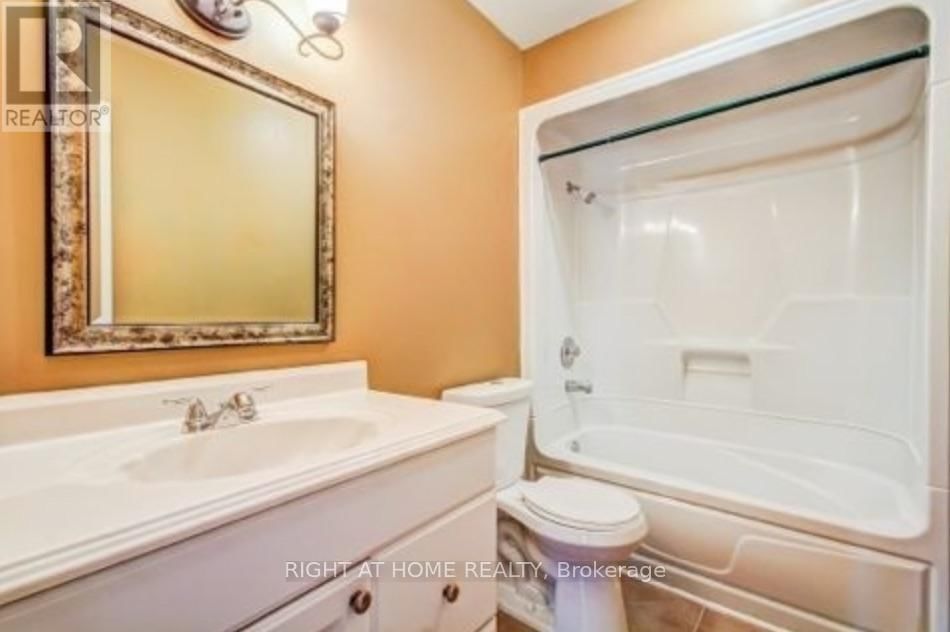 Upper - 46 MILLER ROAD Image 11