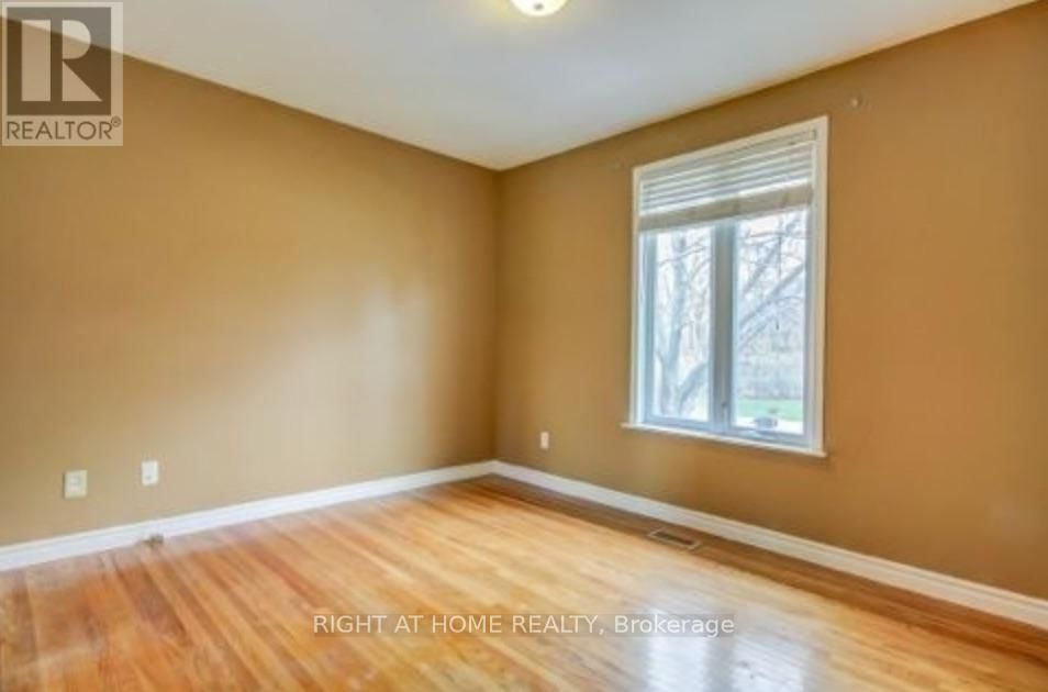 Upper - 46 MILLER ROAD Image 8