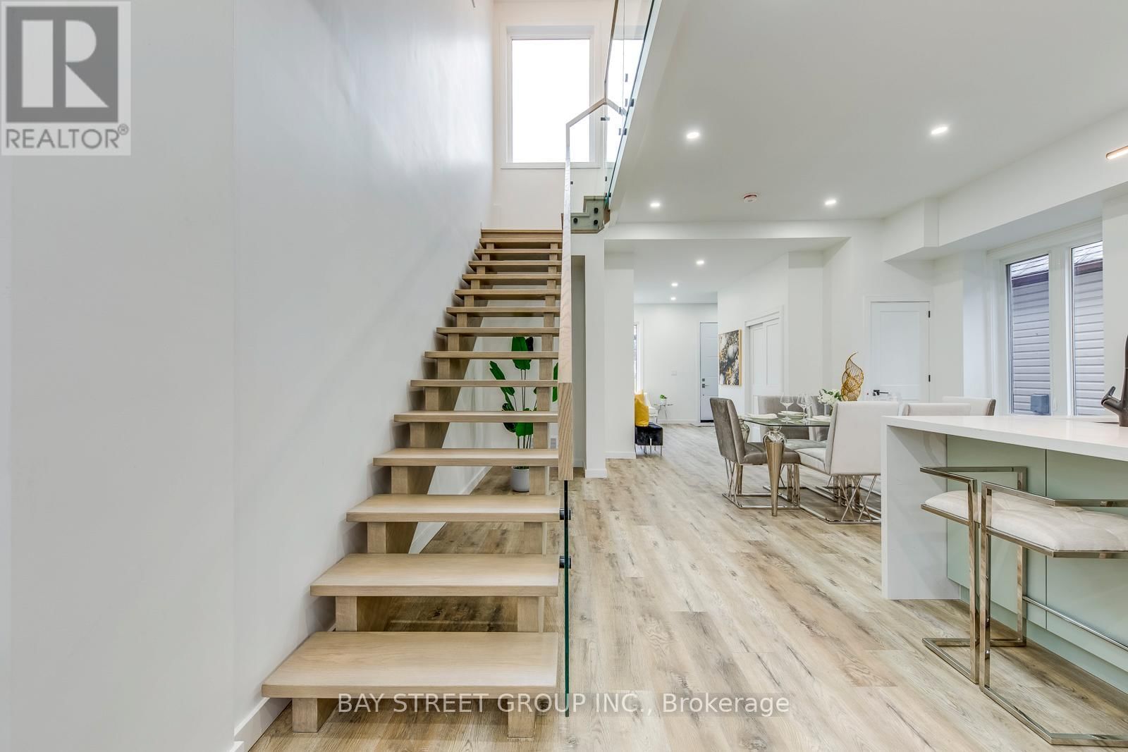 20 ROCHDALE AVENUE Image 23