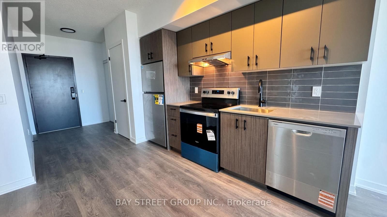 D711 - 4878 POWERS COMMON Image 6