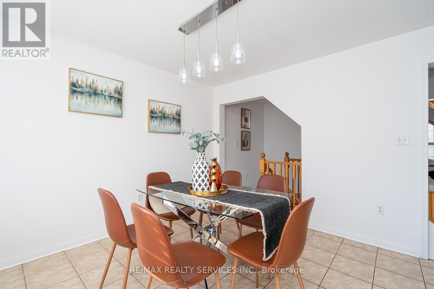 67 DECKER HOLLOW CIRCLE Image 15