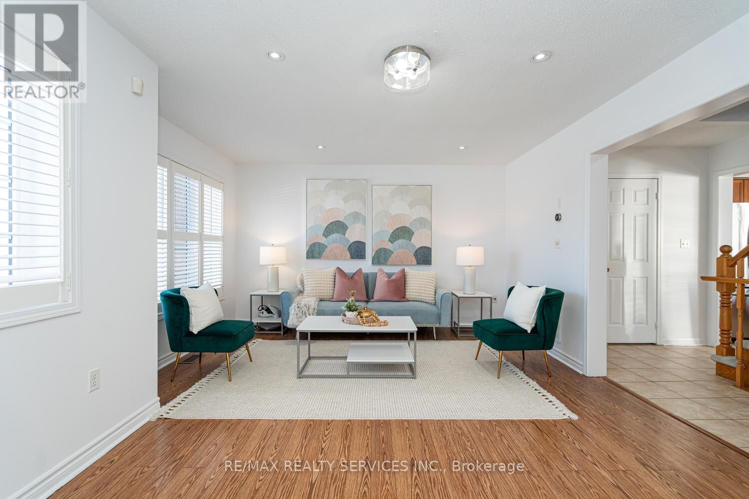 67 DECKER HOLLOW CIRCLE Image 22