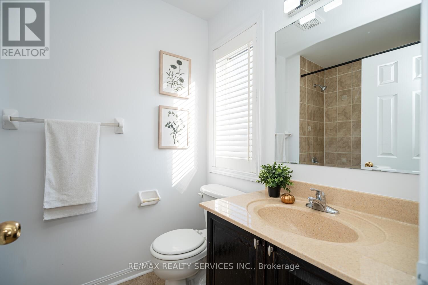 67 DECKER HOLLOW CIRCLE Image 29