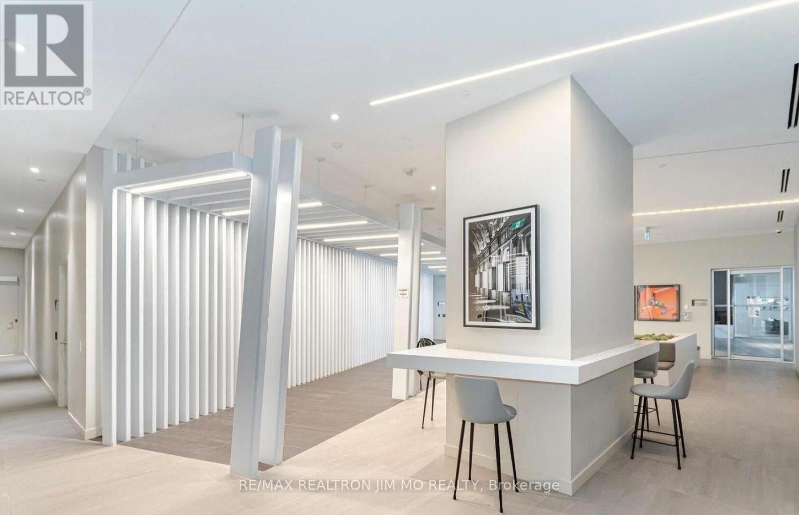 4609 - 3900 CONFEDERATION PARKWAY Image 18