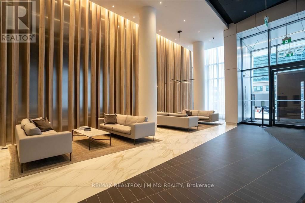 4609 - 3900 CONFEDERATION PARKWAY Image 3