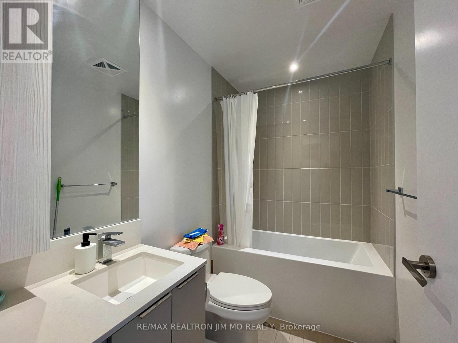 4609 - 3900 CONFEDERATION PARKWAY Image 6