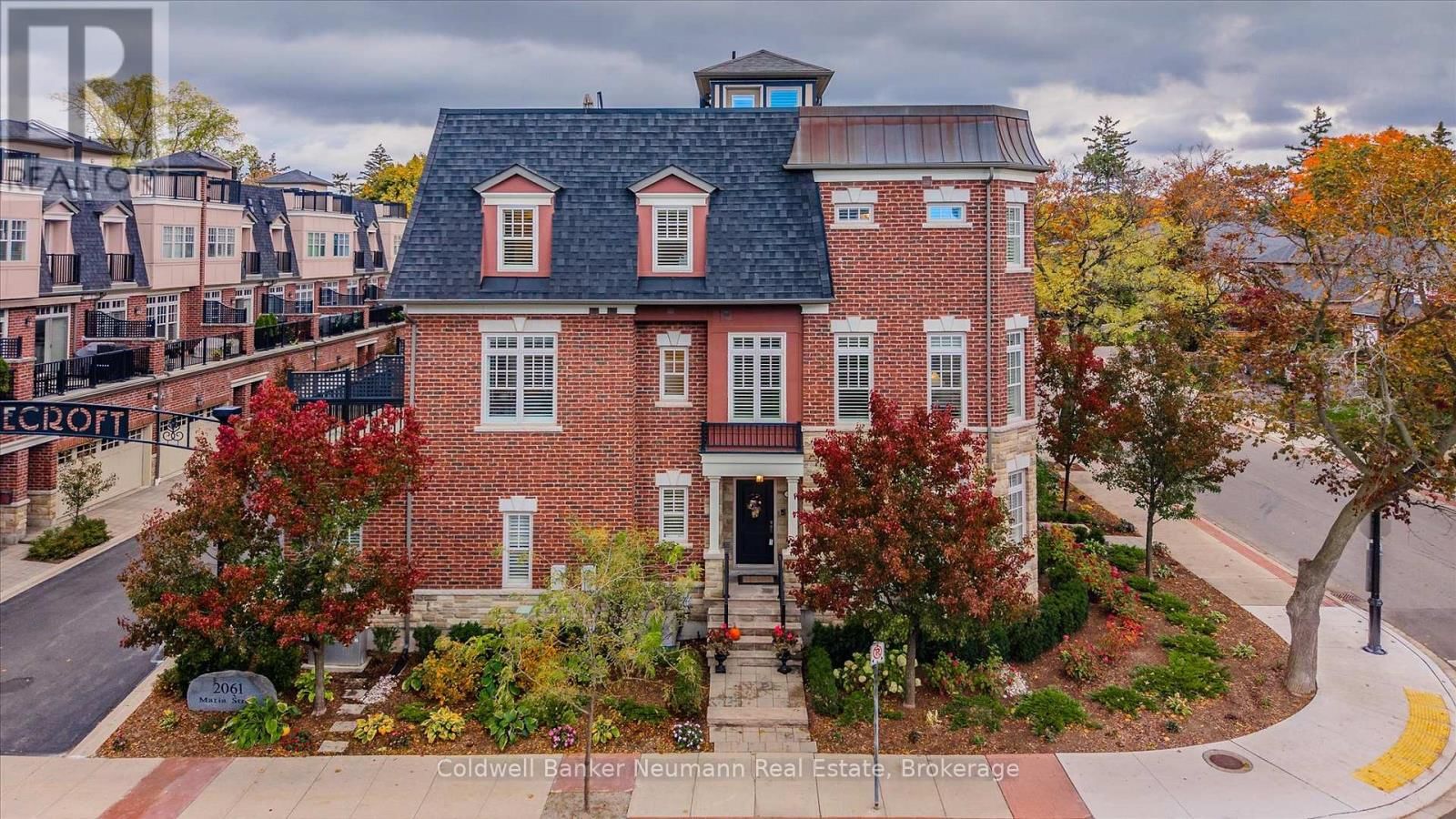 10 - 2061 MARIA STREET Image 40