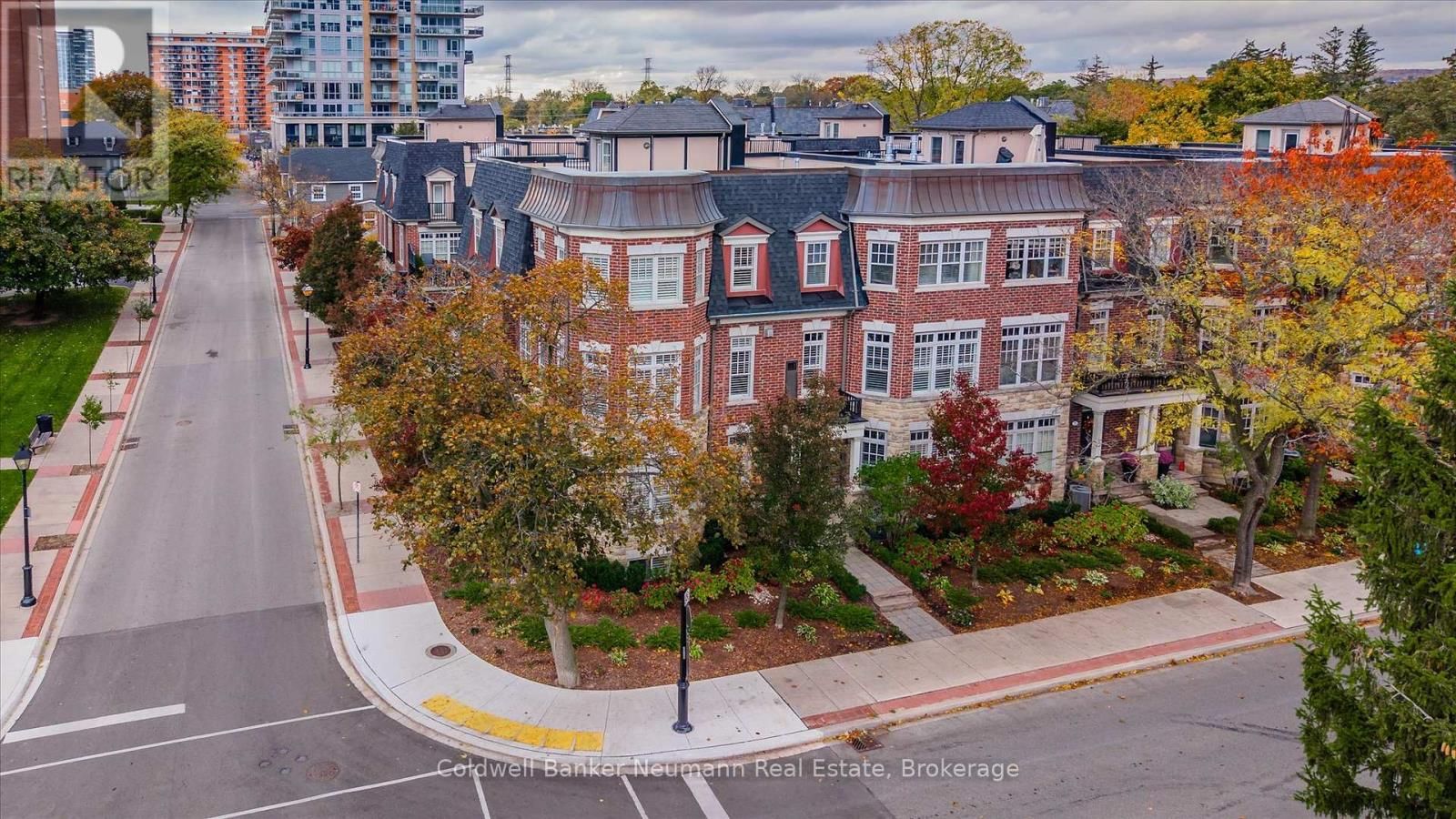 10 - 2061 MARIA STREET Image 45