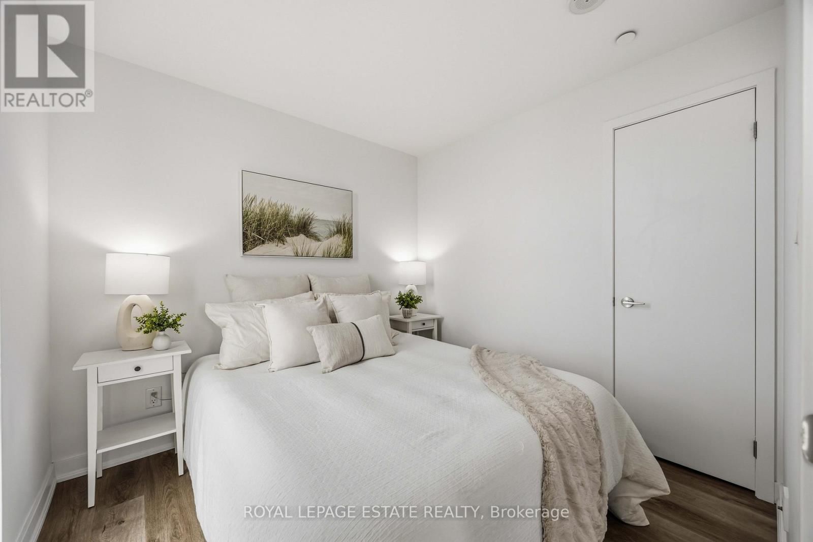 1505 - 160 FLEMINGTON ROAD Image 16