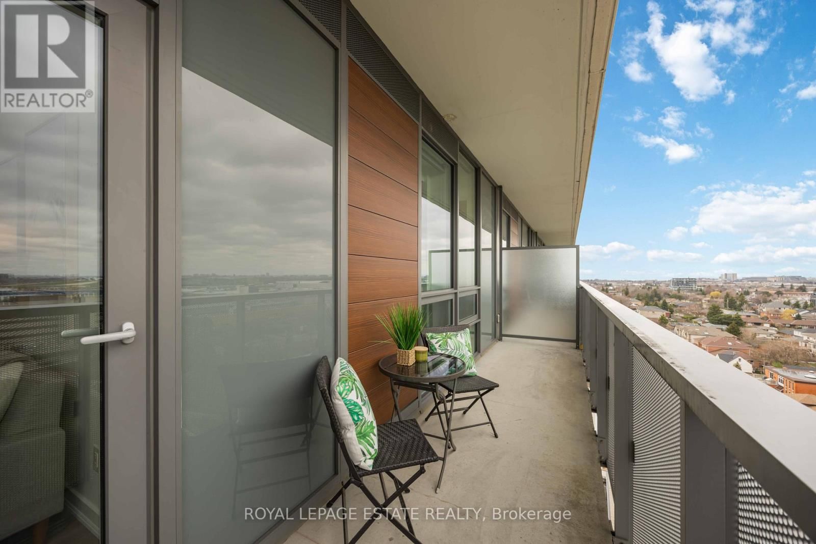 1505 - 160 FLEMINGTON ROAD Image 23