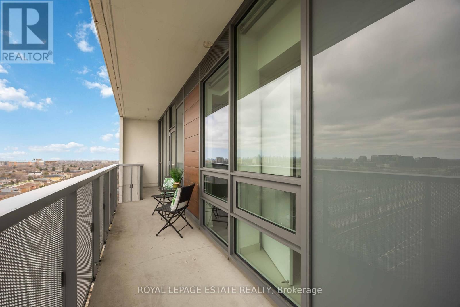 1505 - 160 FLEMINGTON ROAD Image 24