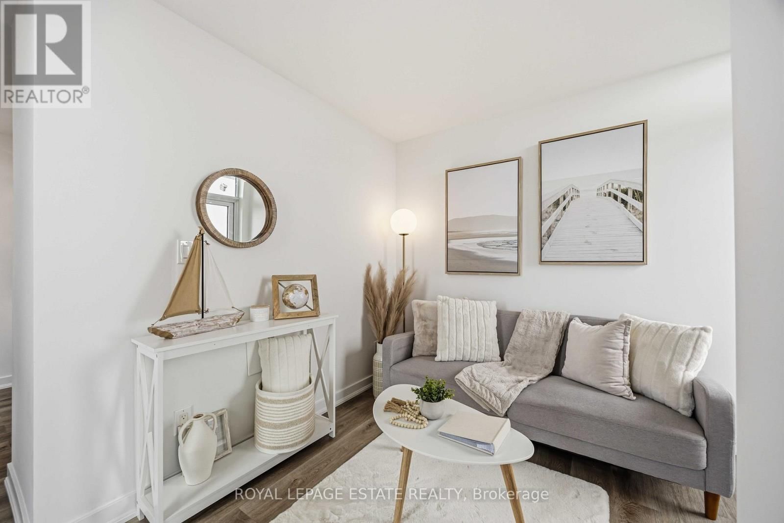 1505 - 160 FLEMINGTON ROAD Image 7