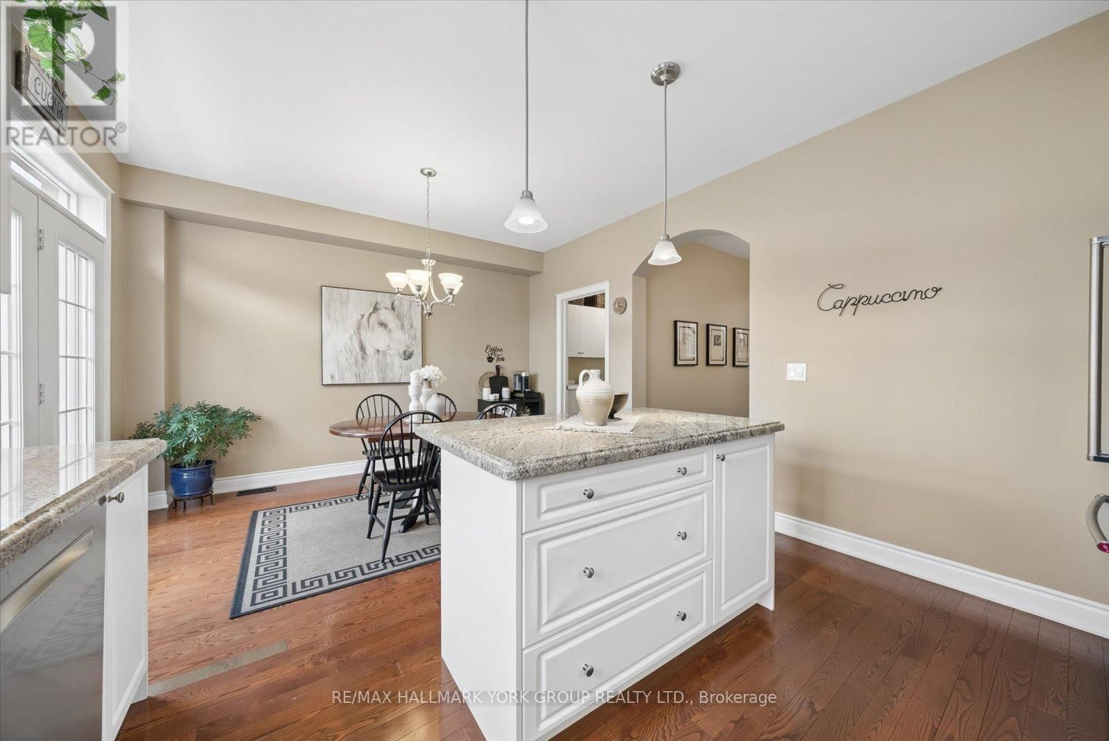 202 DUSKYWING WAY Image 10