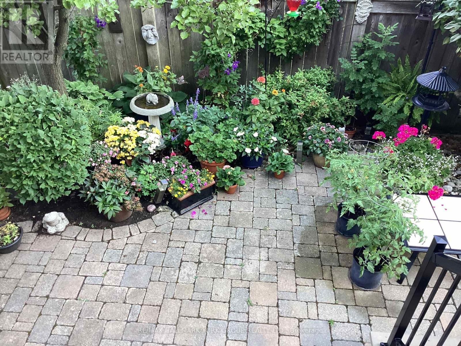 202 DUSKYWING WAY Image 33