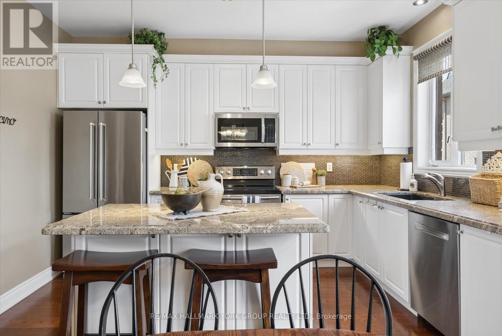 202 DUSKYWING WAY Image 8