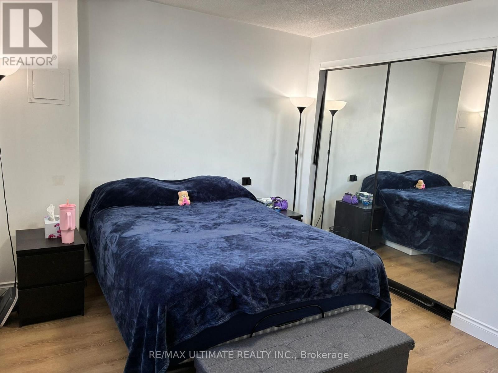 2305 - 390 DIXON ROAD Image 13