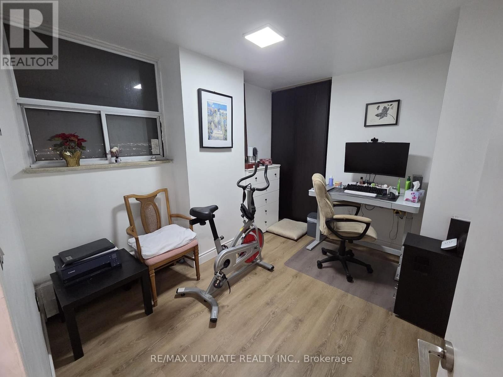 2305 - 390 DIXON ROAD Image 16