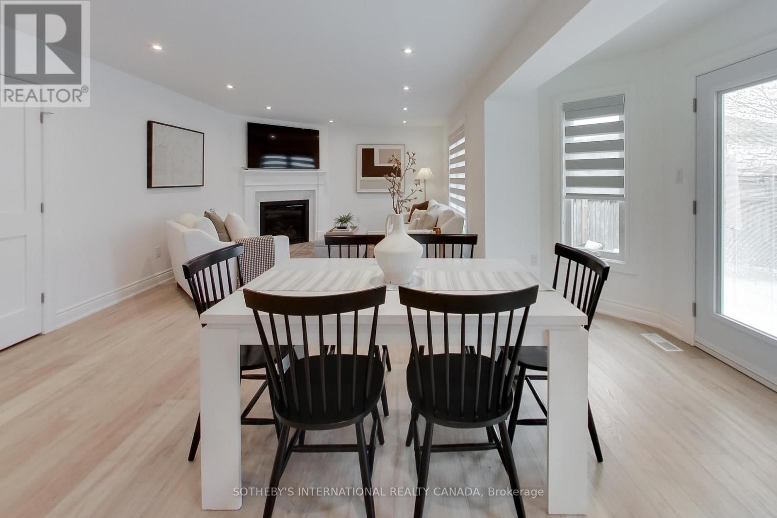 1124 LANSDOWN DRIVE Image 10