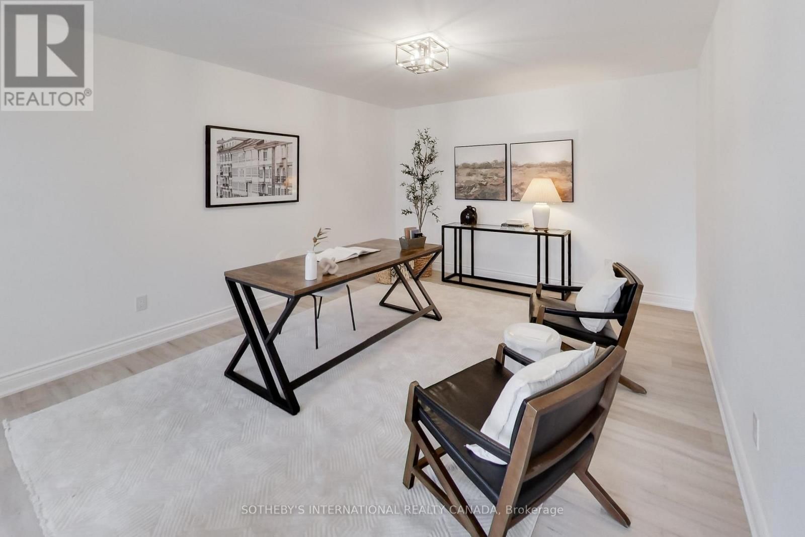 1124 LANSDOWN DRIVE Image 16