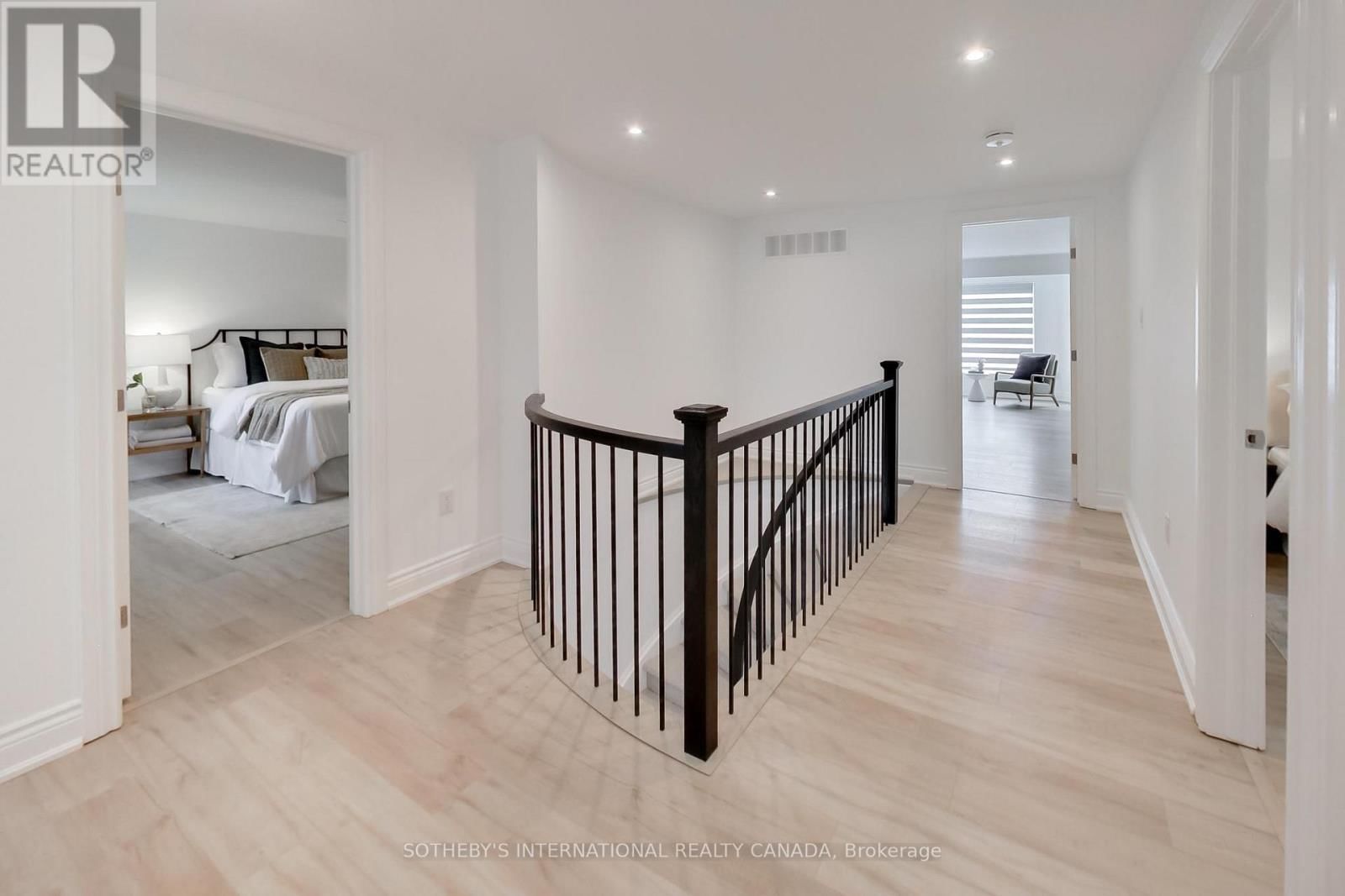 1124 LANSDOWN DRIVE Image 18