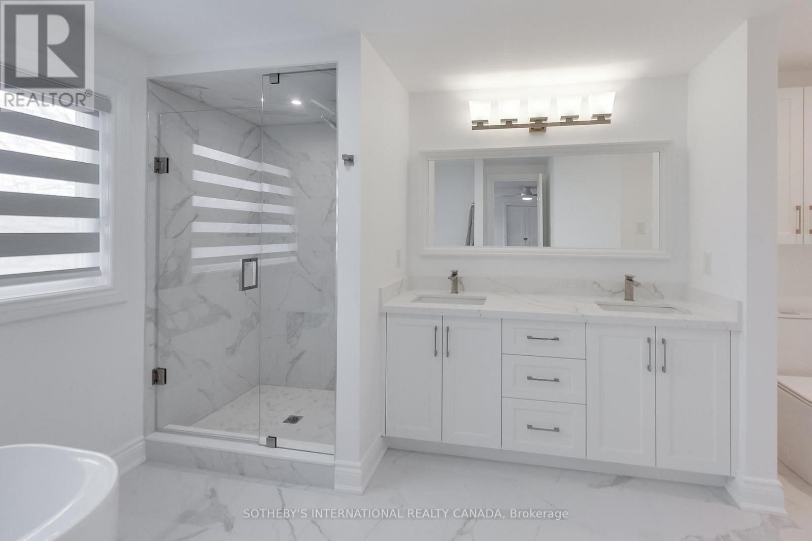 1124 LANSDOWN DRIVE Image 23