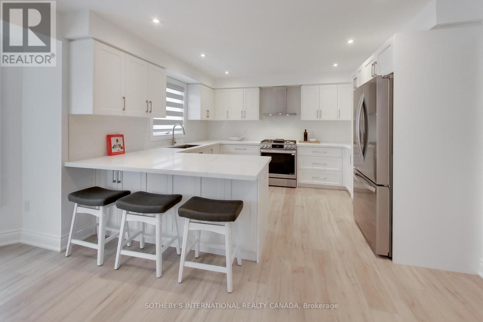 1124 LANSDOWN DRIVE Image 7