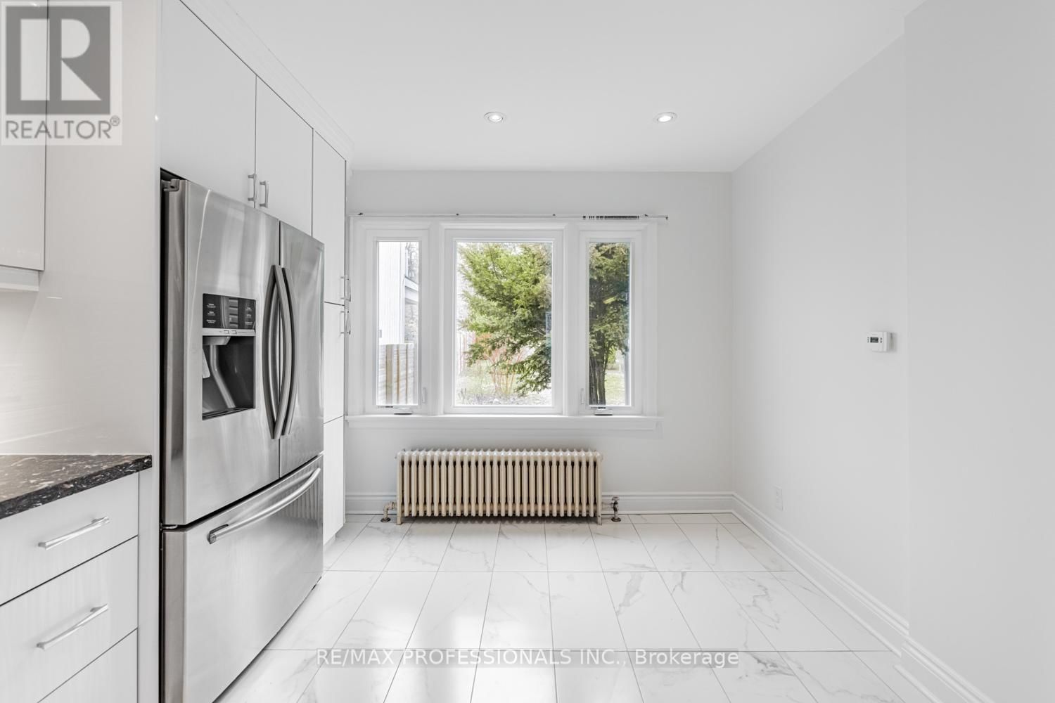 228 THE KINGSWAY Image 10