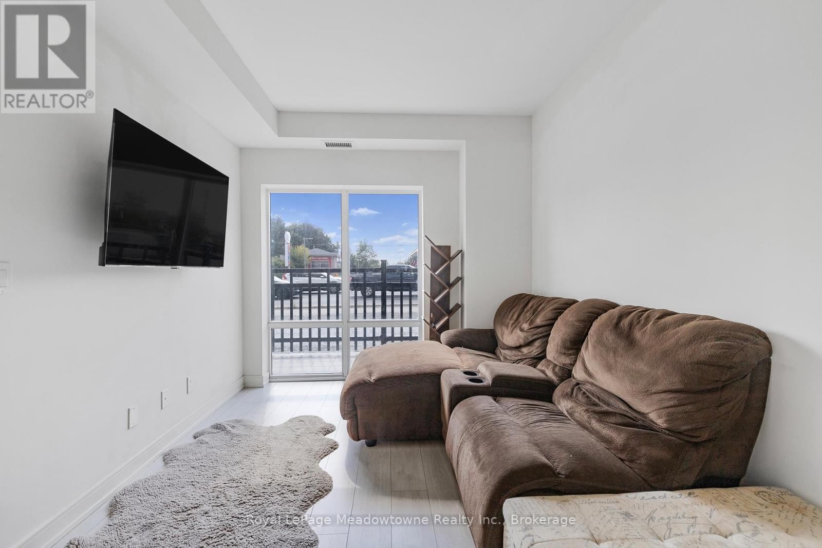 TH 107 - 8010 DERRY ROAD Image 11