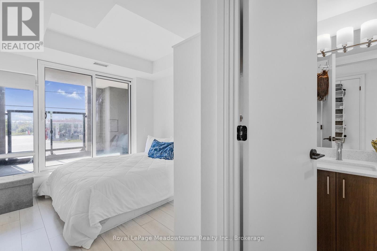 TH 107 - 8010 DERRY ROAD Image 17