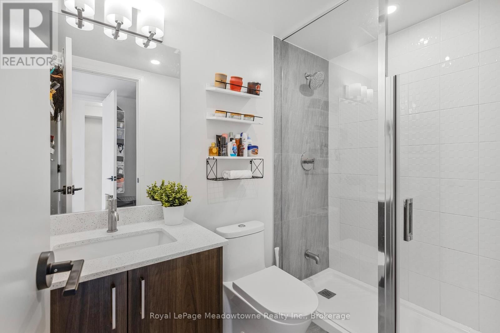 TH 107 - 8010 DERRY ROAD Image 19