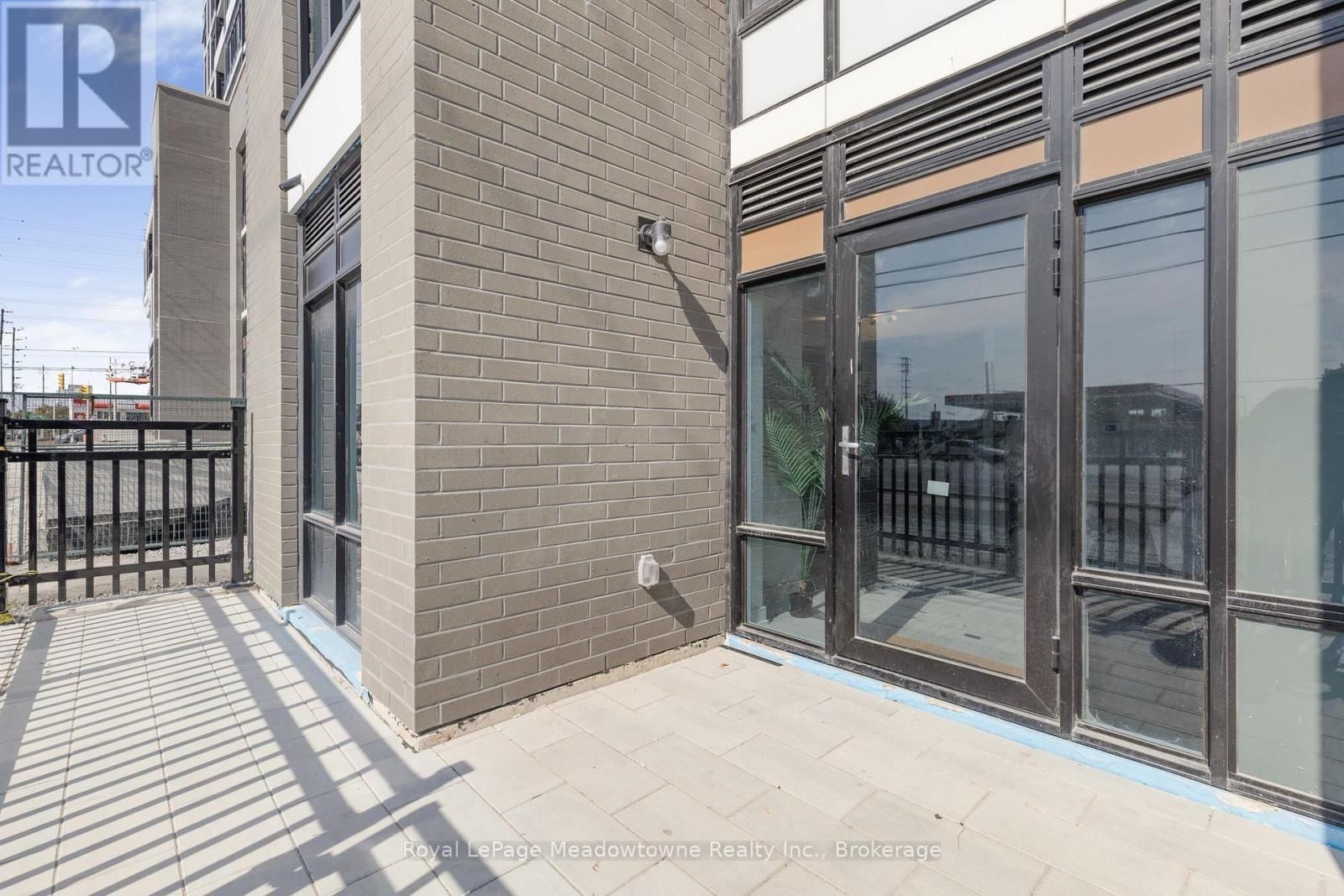 TH 107 - 8010 DERRY ROAD Image 22