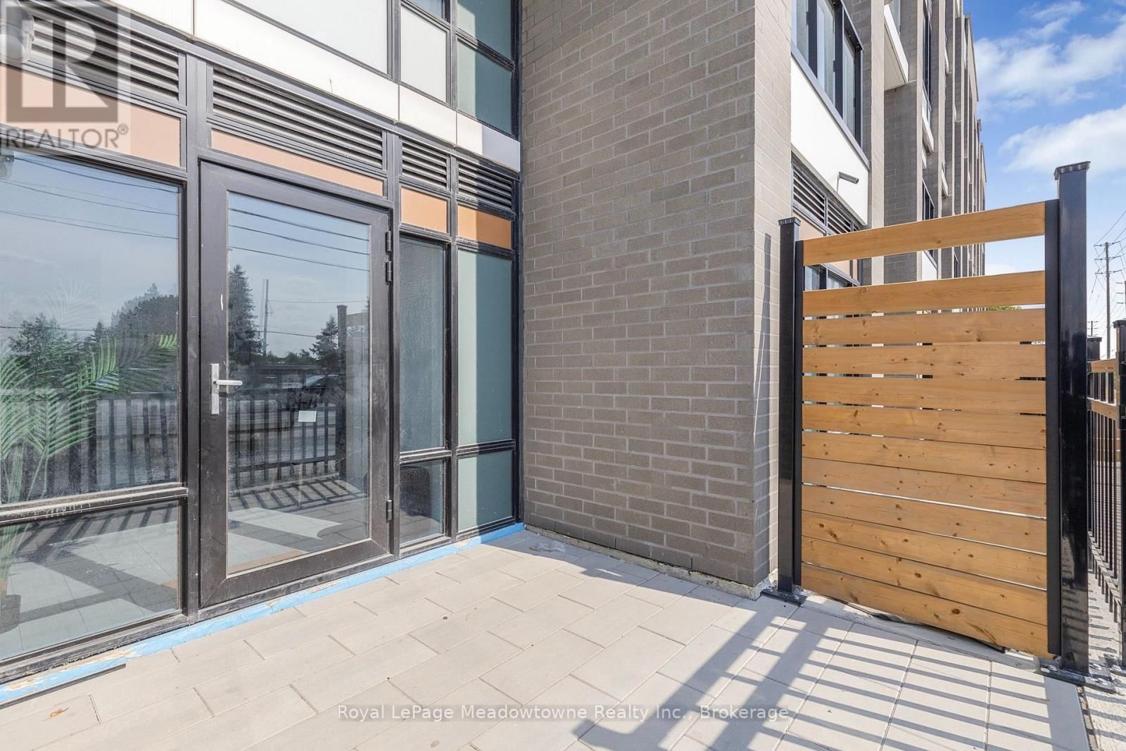 TH 107 - 8010 DERRY ROAD Image 23