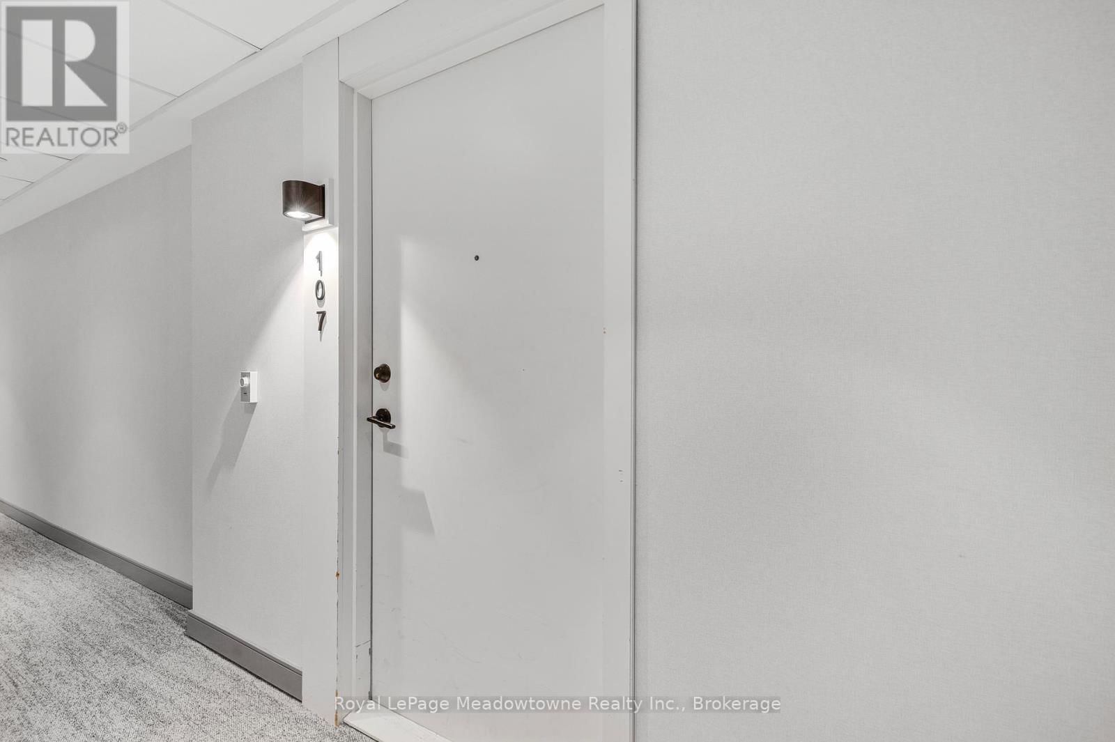 TH 107 - 8010 DERRY ROAD Image 4