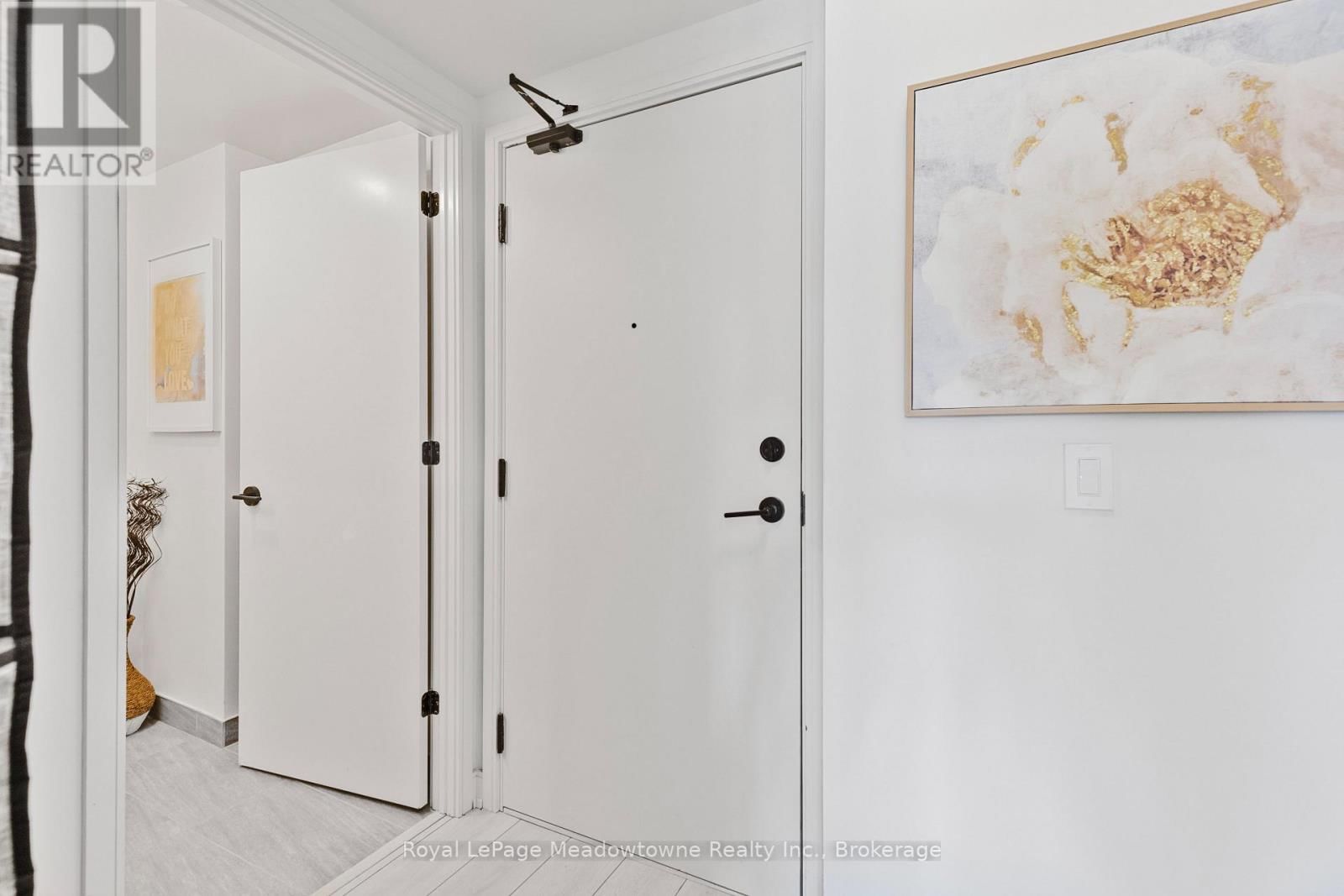 TH 107 - 8010 DERRY ROAD Image 5