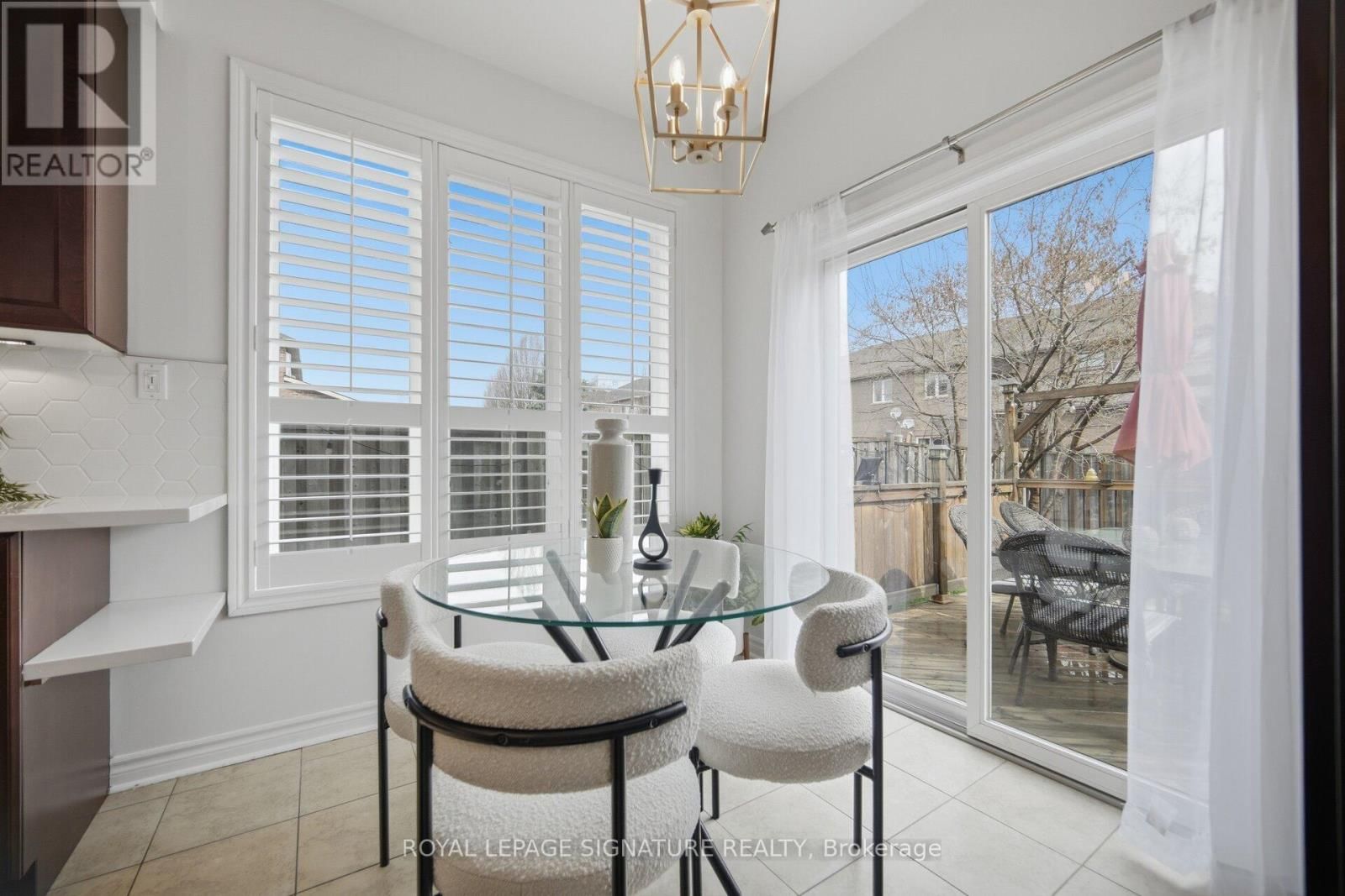 2386 STONE GLEN CRESCENT Image 16